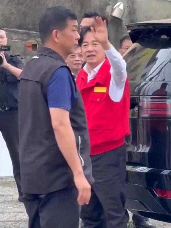 配资最新 深绿选民也火大！赖清德勘灾屡出“金句”，成反罢最佳辅选员